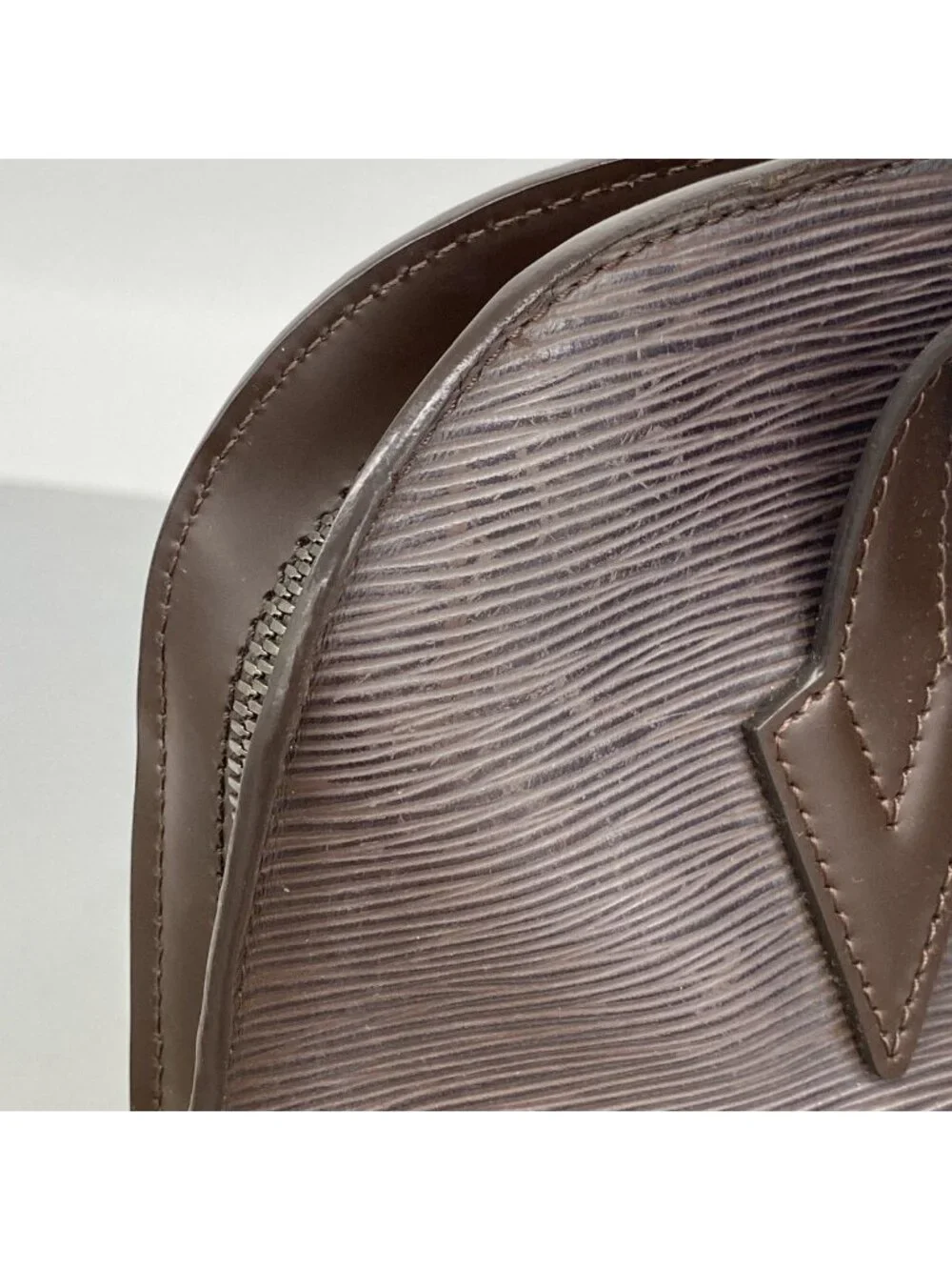 Louis Vuitton Shoulder Bag Epi Lussac Mo Carre